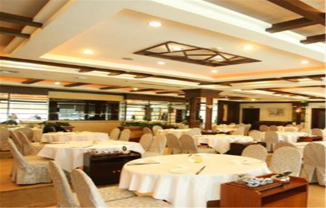 Clifford Golden Lake Hotel Foshan Buitenkant foto