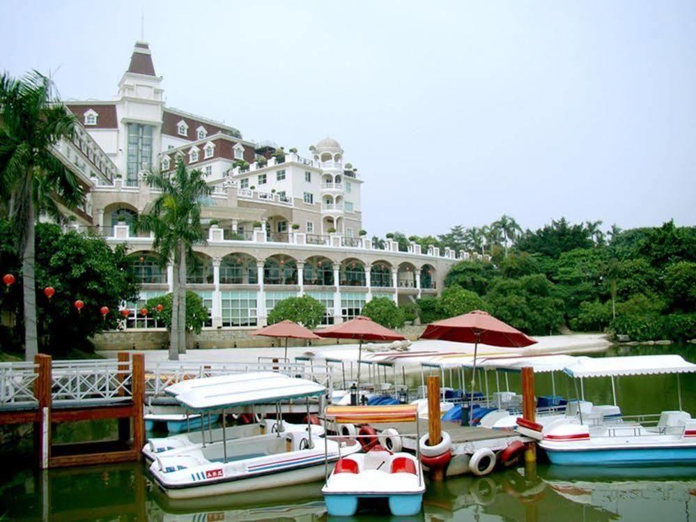 Clifford Golden Lake Hotel Foshan Buitenkant foto